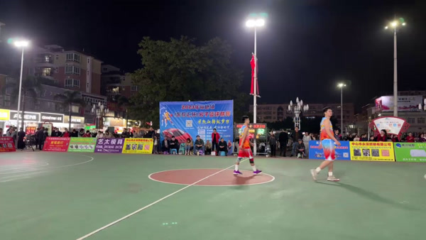 平湖 vs 白莲篮球直播视频，一场县城篮球赛，咋就火成了这样？